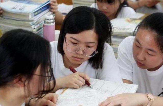 新高考最吃亏的选科组合有哪些?为何这些选科被称为“死亡组合”?