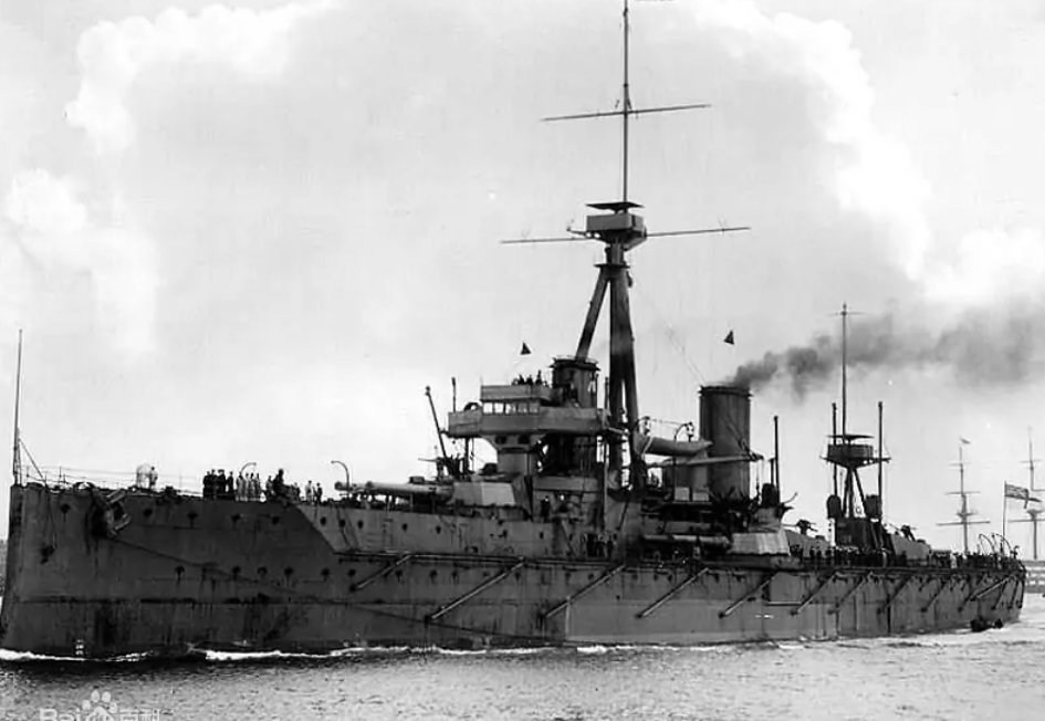 定远号 致远号 镇远号 还是哪个战舰，虽然沉在海底了，被盗了。请问谁知道？