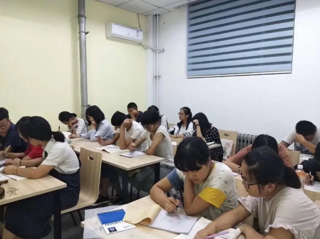 新高考最吃亏的选科组合有哪些?为何这些选科被称为“死亡组合”?