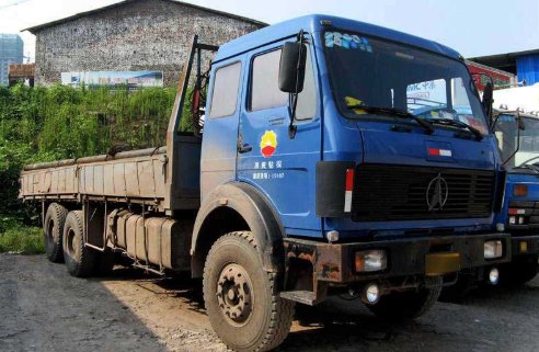 北方奔驰和奔驰是什么关系,为什么都有奔驰二字,