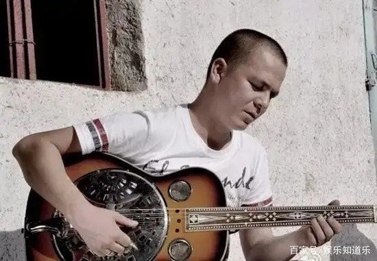 曾经火遍《中国好声音》的帕尔哈提,最近生活怎么样了?