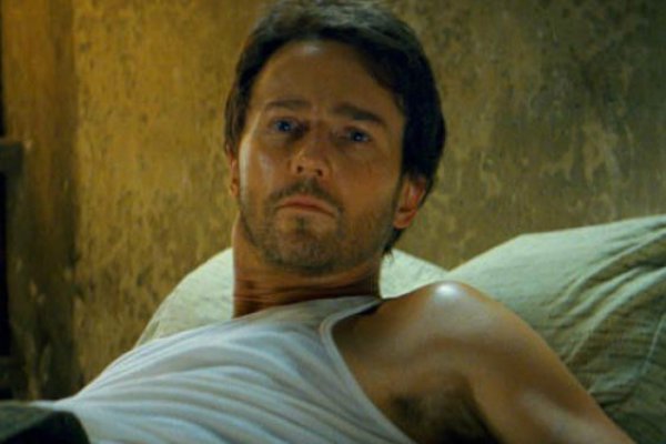 电影绿巨人怎么有2部啊，有什么区别啊