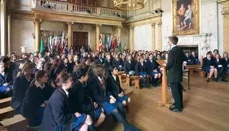 英式教育和美式教育的区别是什么？该如何选择？