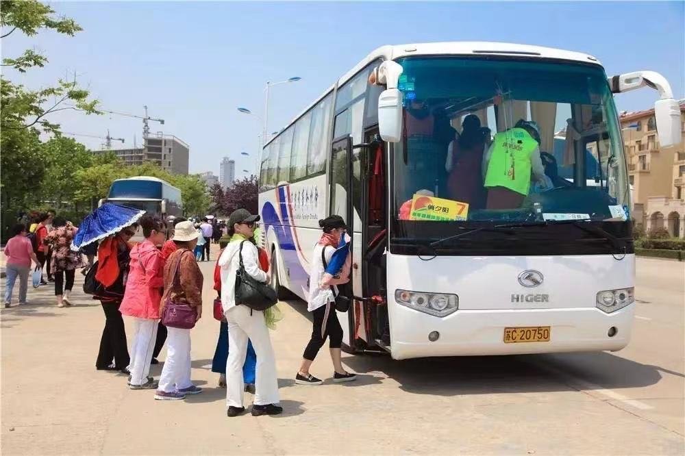 张家界通报导游骂游客骗吃骗喝,遇到没有素质的导游该如何应对?