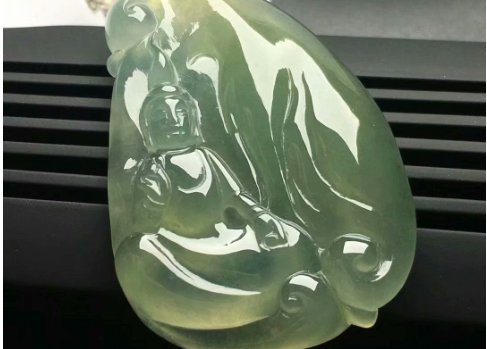 老坑高冰种翡翠的特点