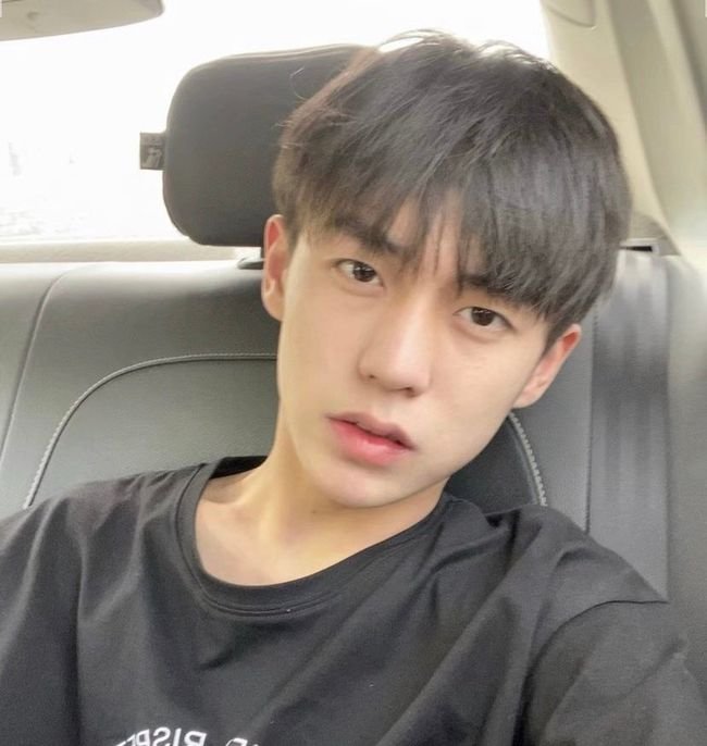 余庆伟是哪里人?他是怎么火的?