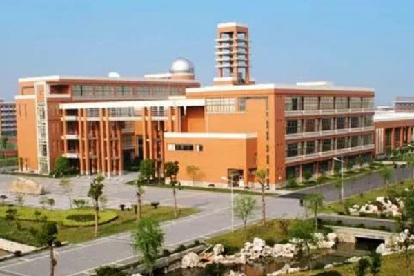 嘉兴有哪几所普通高中 急需 谢谢各位