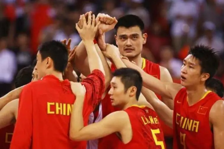 NBA和CBA，球员的单场最高三分纪录分别是几个？