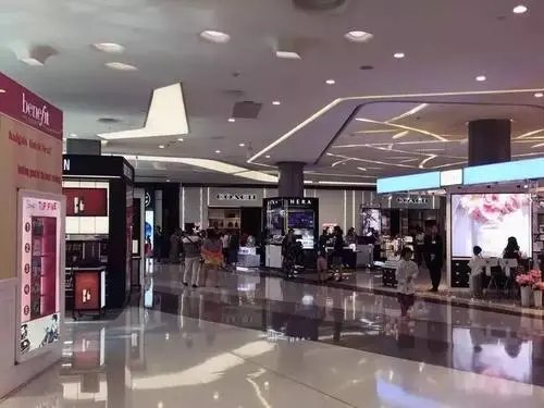 三亚机场有免税店吗?