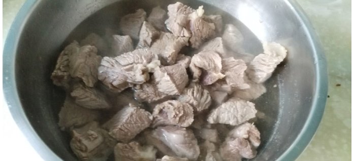 炖牛肉汤的做法及配料