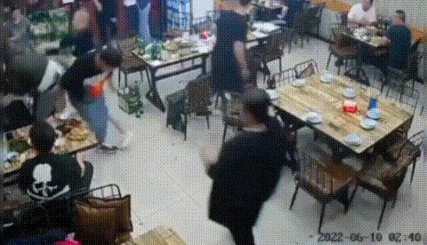 唐山两名被打住院女子转入普通病房，事情发生后，受伤女子都说了些什么？