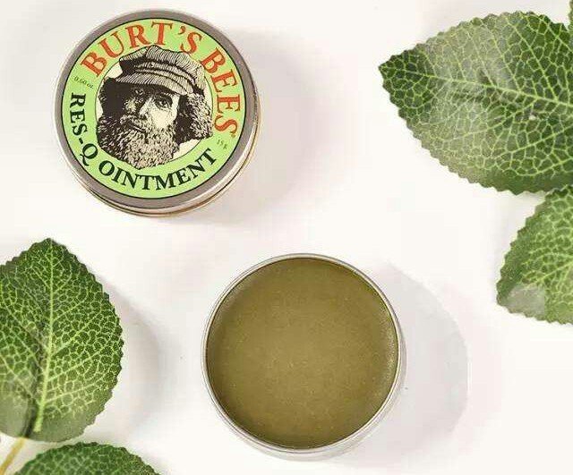 小蜜蜂紫草膏和泰国青草膏的区别