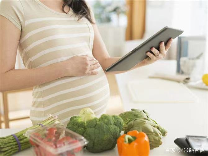 孕妈妈怀孕八个月了，在饮食上，都有哪些注意事项？