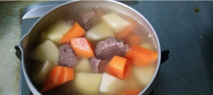 炖牛肉汤的做法及配料