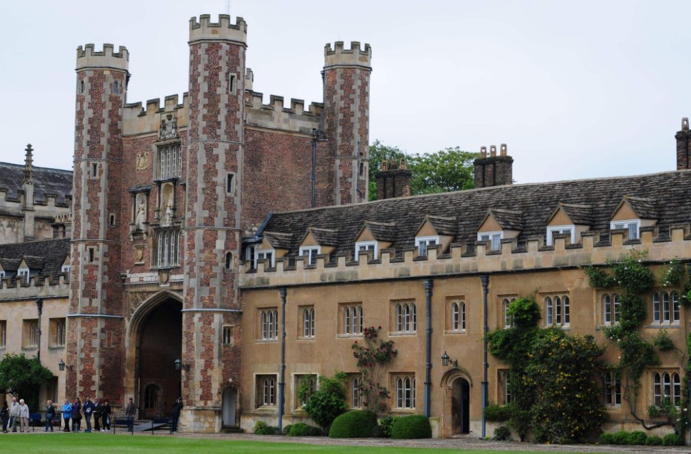 留学大学时怎么去英国留学？有什么条件？