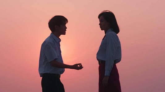 《禁忌女孩》开播好评不断却辱华让人不平，你怎样看待它的这种做法？