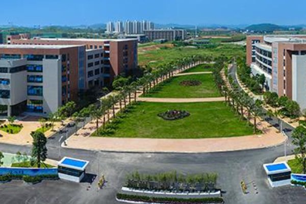 广西大专院校排名榜