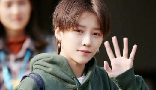 为何刘雨昕第一名C位出道，饱受争议？