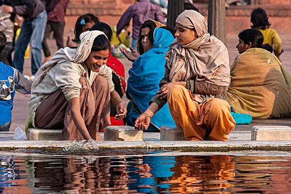 印度新德里火灾怎么回事，造成至少43人死亡超50人受伤?