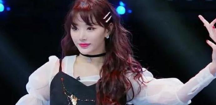 孔雪儿电梯间大片上线，她在The9女团中是什么担当？