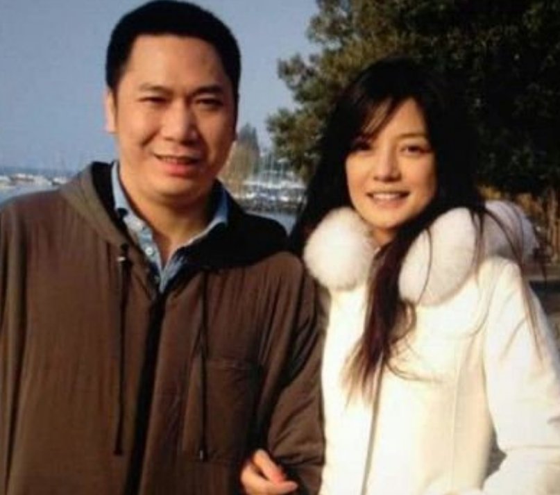 赵薇删除有关黄有龙的所有照片,赵薇会作何回应?