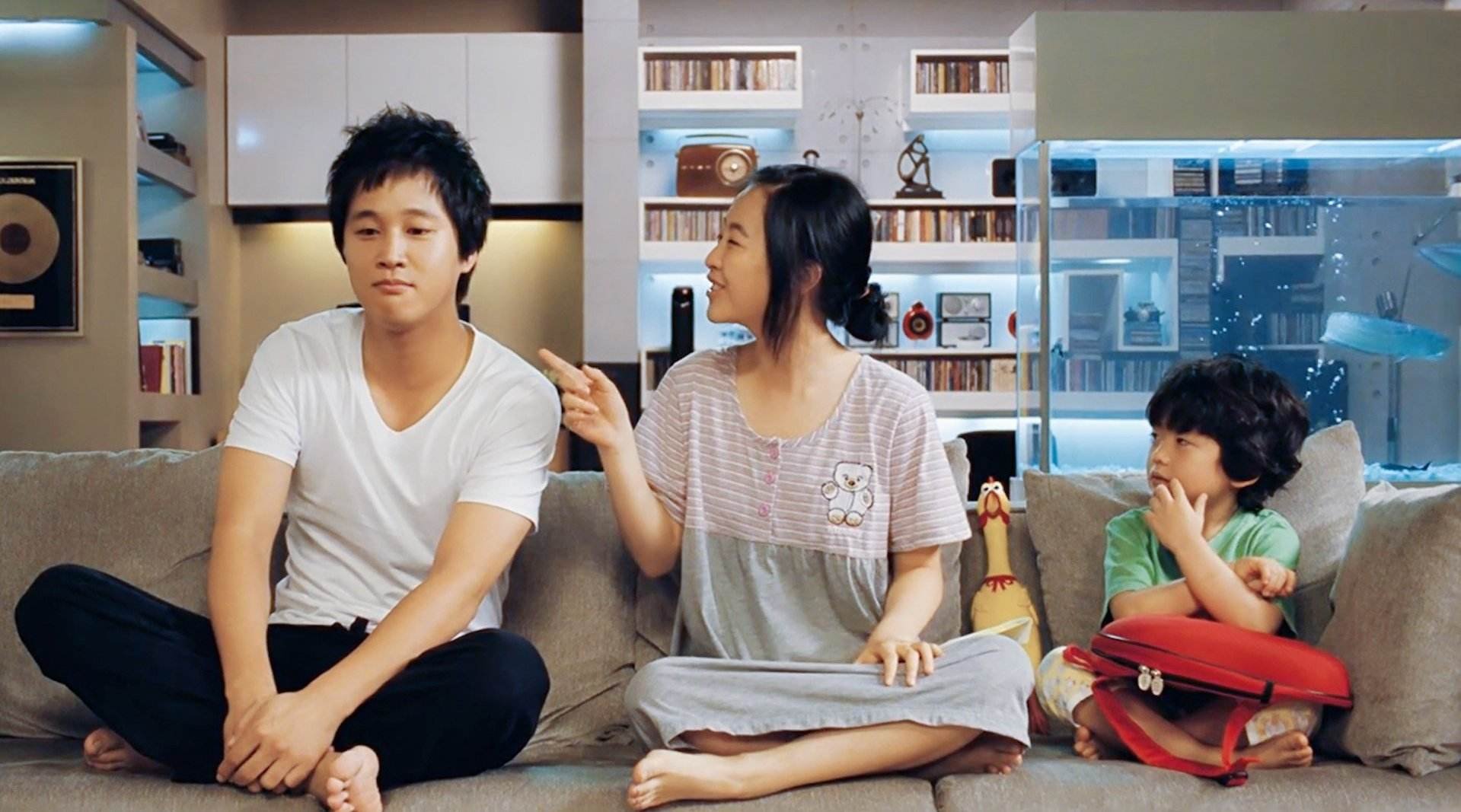 为什么很多人推荐韩国影片《非常主播》?