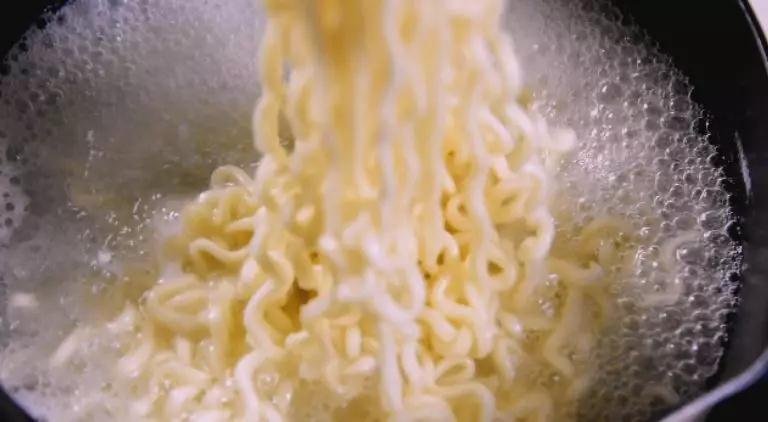 火鸡面的做法步骤