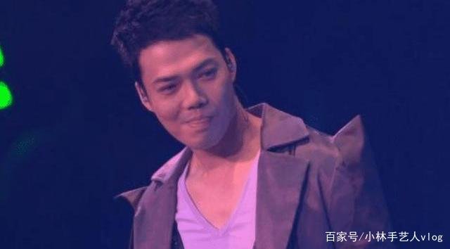 拍古惑仔24岁成名,结婚15年为求子做10年试管,如今怎样了?