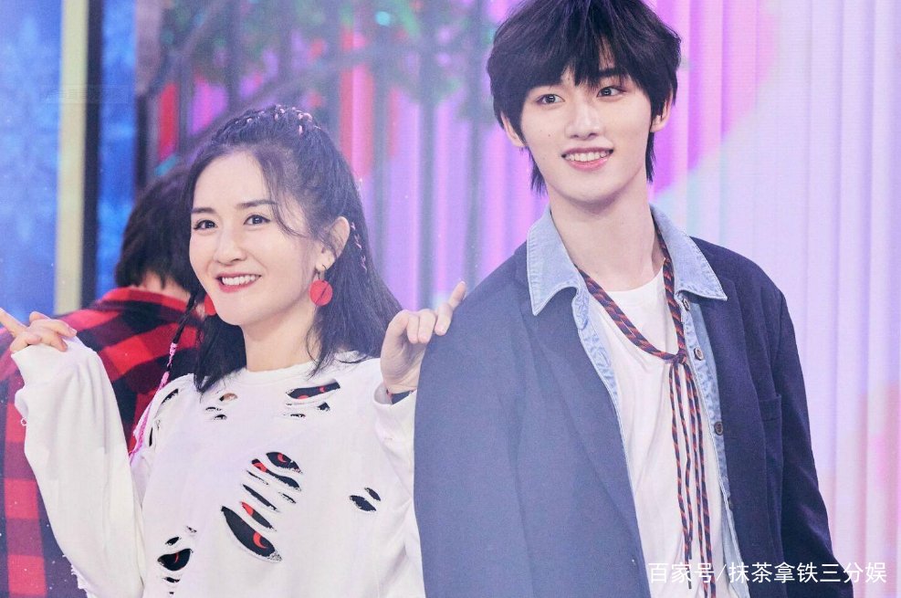 谢娜回归,丁程鑫加入却引发争议,你认为《快乐大本营》还能火多久呢?