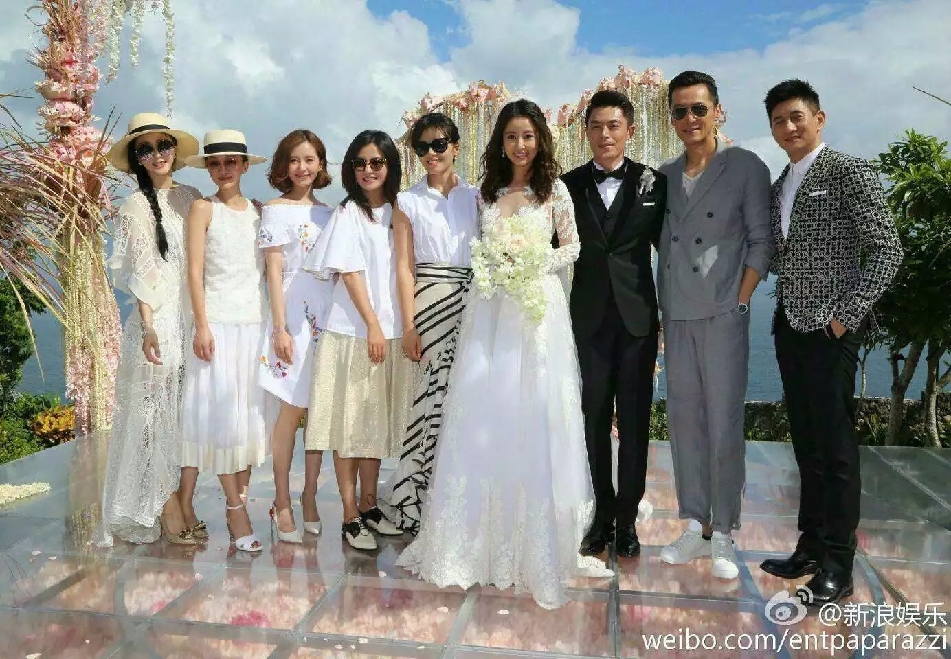林心如霍建华婚礼的一张合照，包含了多少电视剧