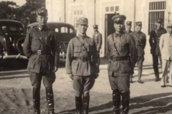 军统的全称是什么？