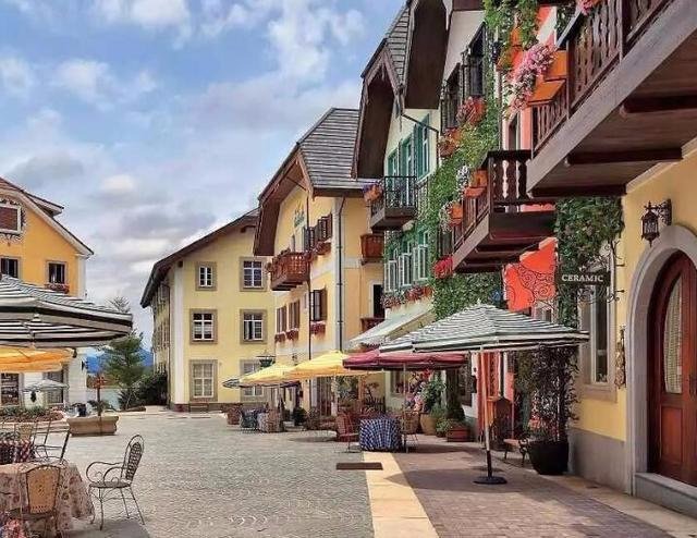 五矿哈斯塔特在什么地方了?有什么好玩的地方么?