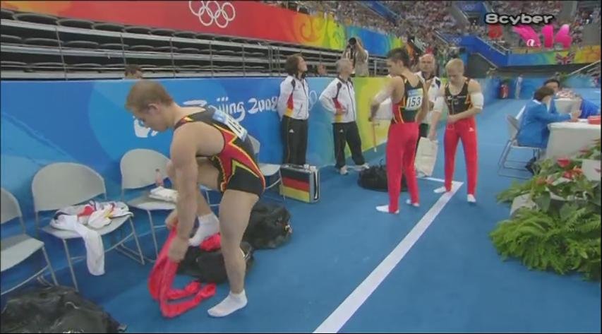 男士体操体操服、背心什么样？