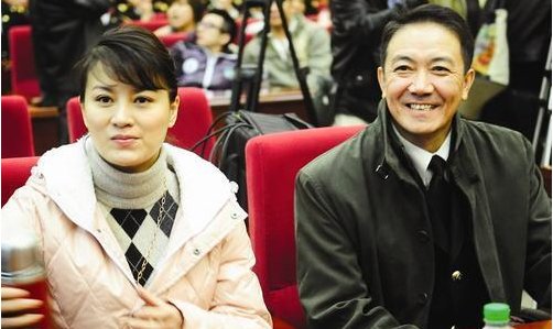 李云龙之后再无经典吗?大器晚成的李幼斌61岁仍游历演艺圈,你怎么看?