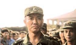 李云龙之后再无经典吗?大器晚成的李幼斌61岁仍游历演艺圈,你怎么看?