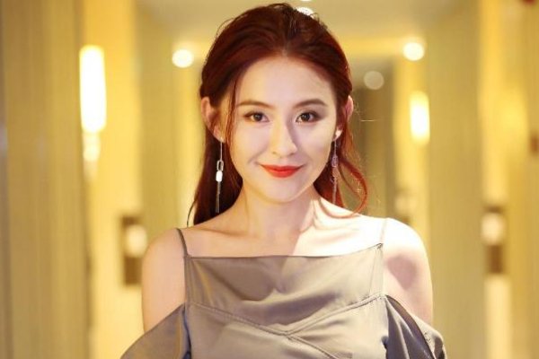 热依扎老公叫什么