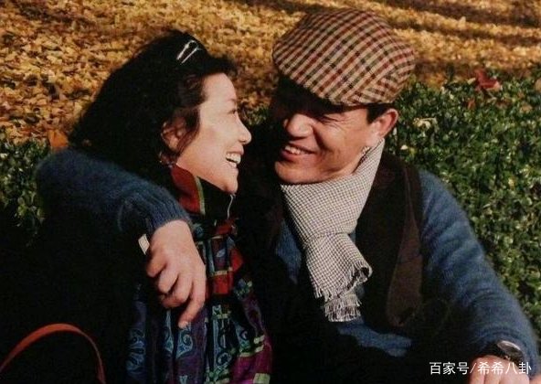 陈宝国出道多年无绯闻,难道他们夫妻俩有什么保鲜剂吗?