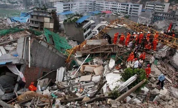引发热搜！震后第一夜杀了头猪充饥！目前，当地灾情如何了？