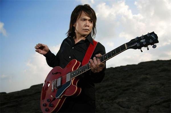 为何人民日报点名周星驰伍佰,为这样的明星点赞?