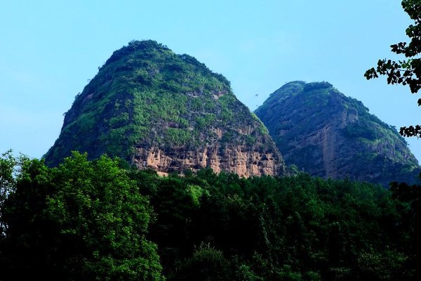 龙虎山仙水岩上为什么会有这么多的崖墓?