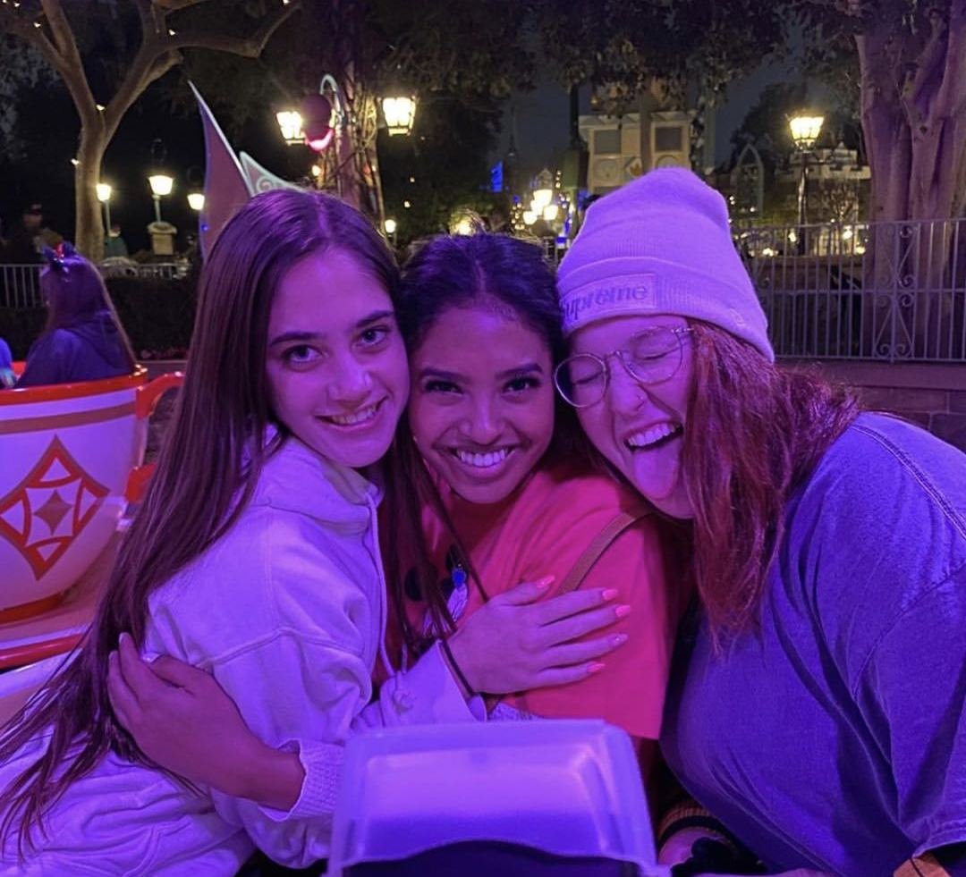 科比大女儿如今身材高挑，她长得像瓦妮莎吗？