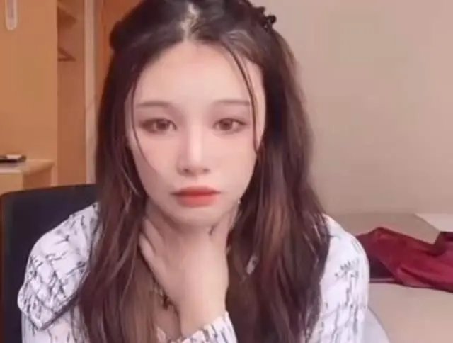 网红喝药去世，前男友称与我无关，这名网红为什么喝药？