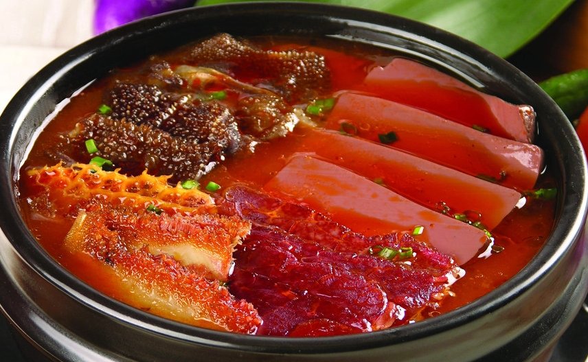 厨师“以假乱真”将一百道模型菜烹饪还原获得一致好评,湘菜为何如此出名?