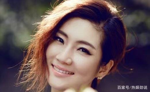 当初俞灏明抱着任家萱冲出火海,如今二人形同陌路,为何貌似仇人?