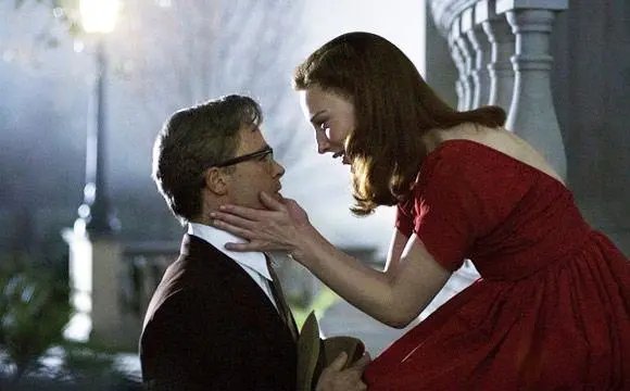 这是一部神奇的电影,寓意深刻,《返老还童》讲的是什么?