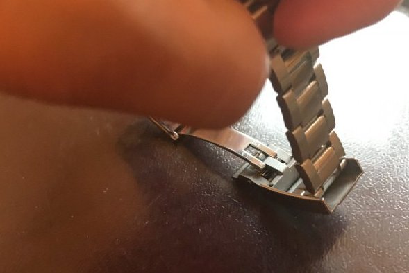 怎样调劳力士表带