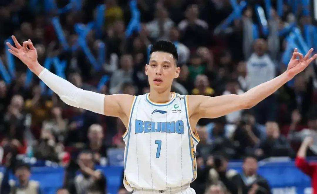 你觉得姚明和林书豪在NBA谁的影响力更大、成就更高?