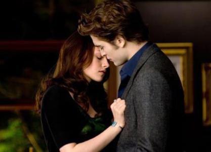 暮光之城中库伦家族每个人各有什么特殊能力?