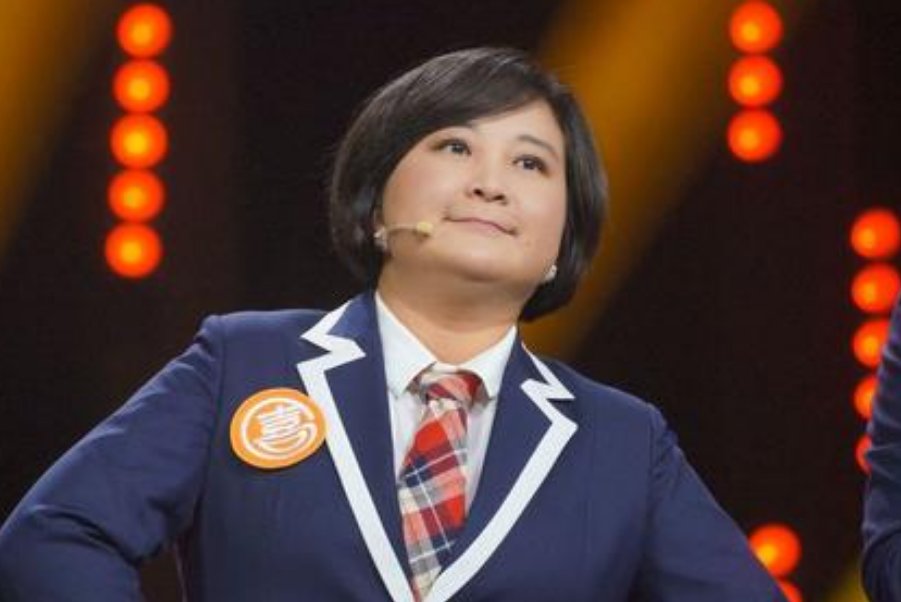 张小斐为贾玲庆生，两人之间是真友情吗？