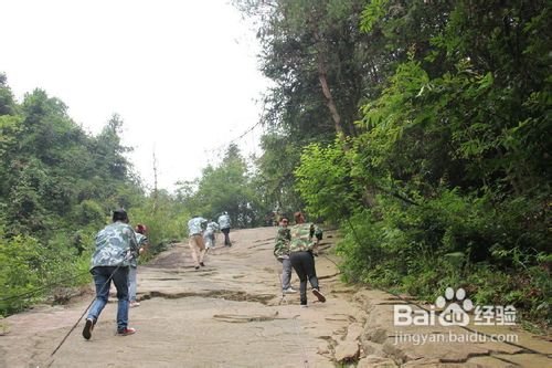 桂林17级大风加冰雹，出门旅行应该如何应对自然灾害?